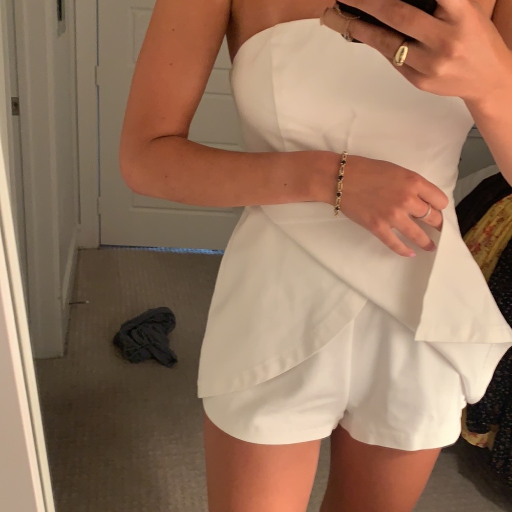 Princess Polly romper - Picture 2 of 4